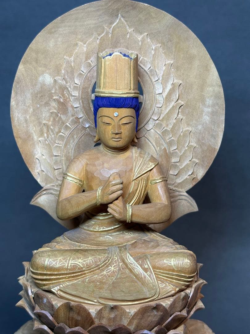 白檀 金泥書 大如来3寸 六角ケマン台 木彫り 仏像 アンティーク 置物