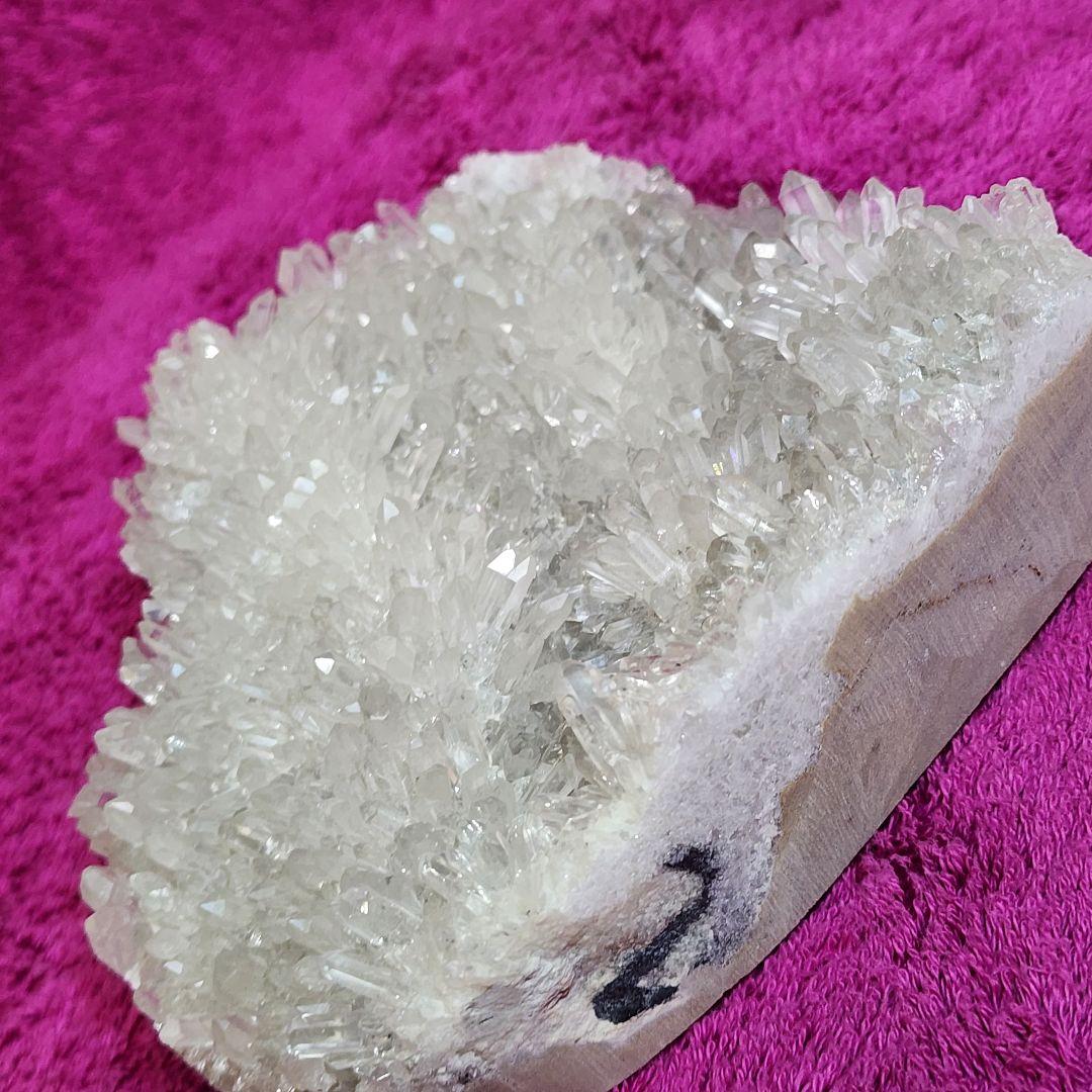 クリスタル水晶 菊花水晶 ハート型置物 スタンド付き 中国・四川省産