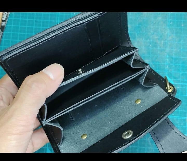 ブラックミドルウォレットMiddle ブラックミドルウォレットMiddle