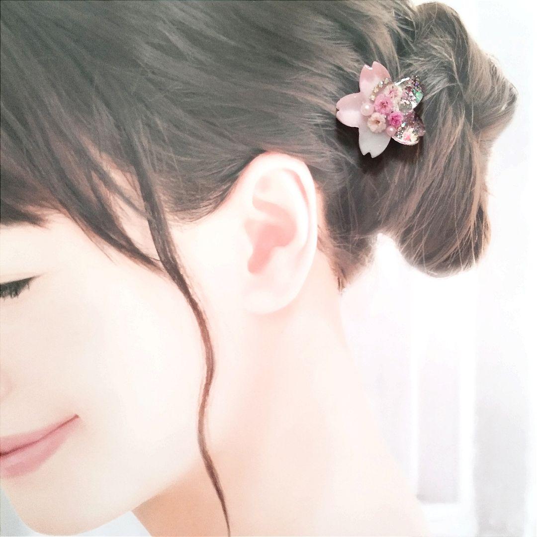 no.1727 レジン ヘアゴム ブローチ ポニーフック 桜 - メルカリ