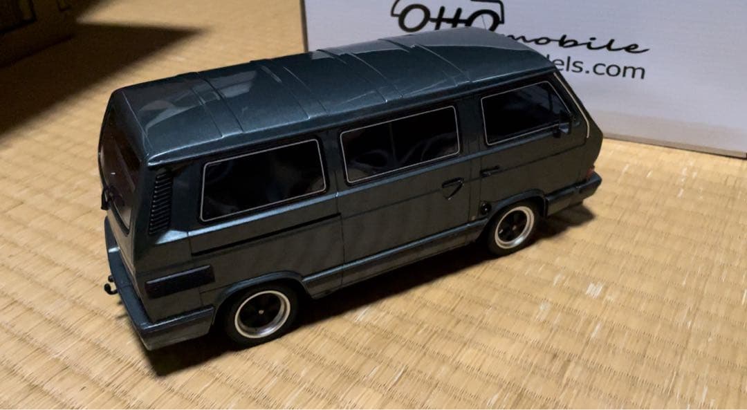 ポルシェ B32 VW T3 ヴァナゴン OTTO mobile 1/18 - ミニカー