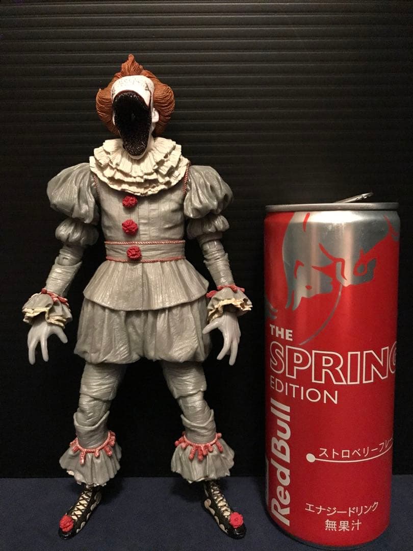 NECA アルティメットペニーワイズ ザ・ダンシング・クラウン