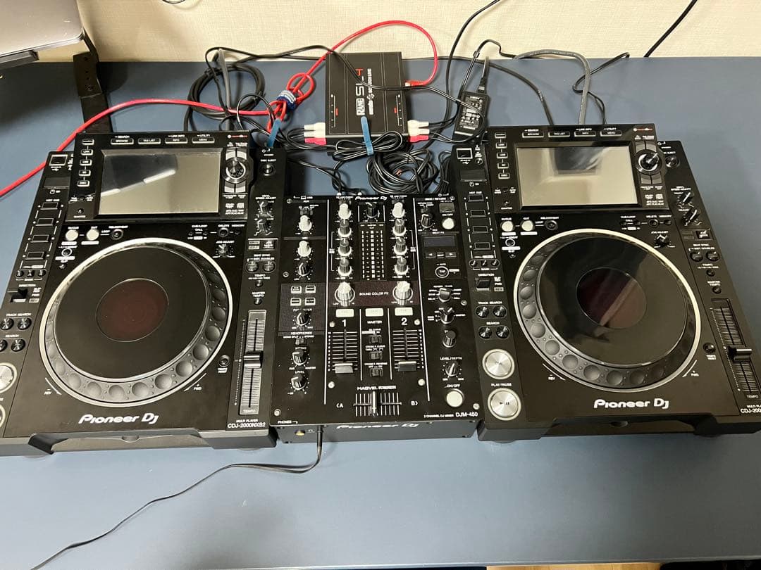 【美品】Pioneer CDJ-2000Nexus2 1台 Pioneer DJのCDJ-2000NXS2の中古品のご紹介です。