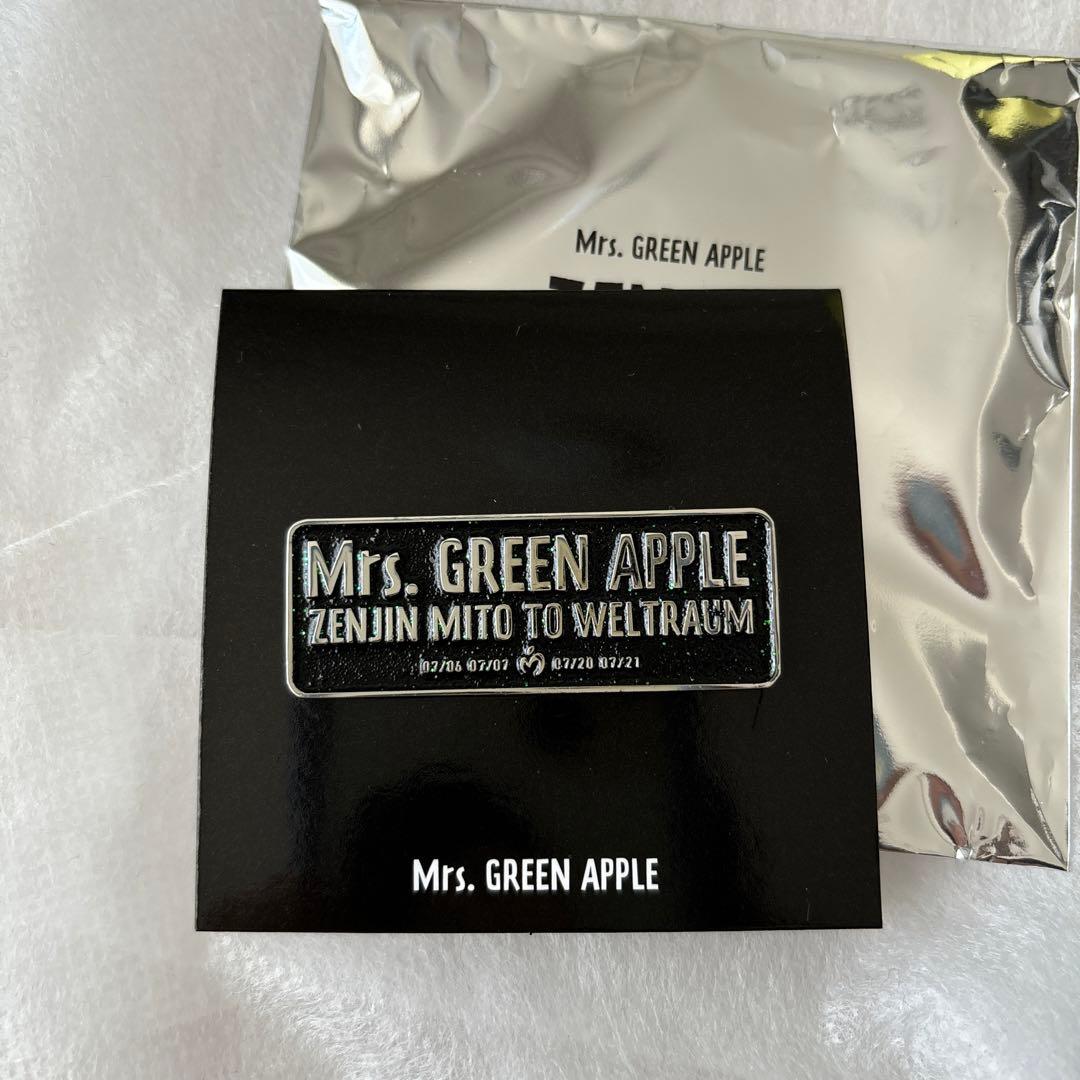 Mrs. GREEN APPLE ゼンジン未到とヴェルトラウム ピンバッジ - メルカリ