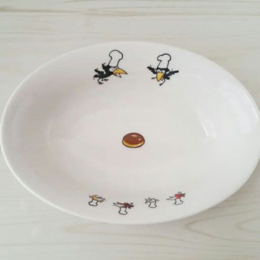 新品　からすのパンやさん　カレー皿 からすのパンやさん カレー皿 | 絵本ナビ | グッズ・通販