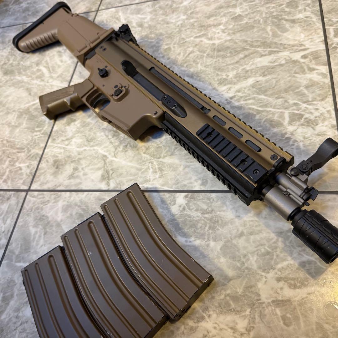 リコイルオミット済み］次世代電動ガン SCAR-L CQC タンカラー 東京マルイ