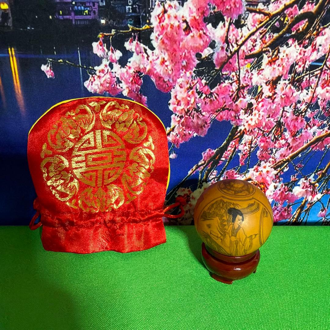 ひょうたん手彫り 仕女図 古美術 工芸品 飾り - メルカリ