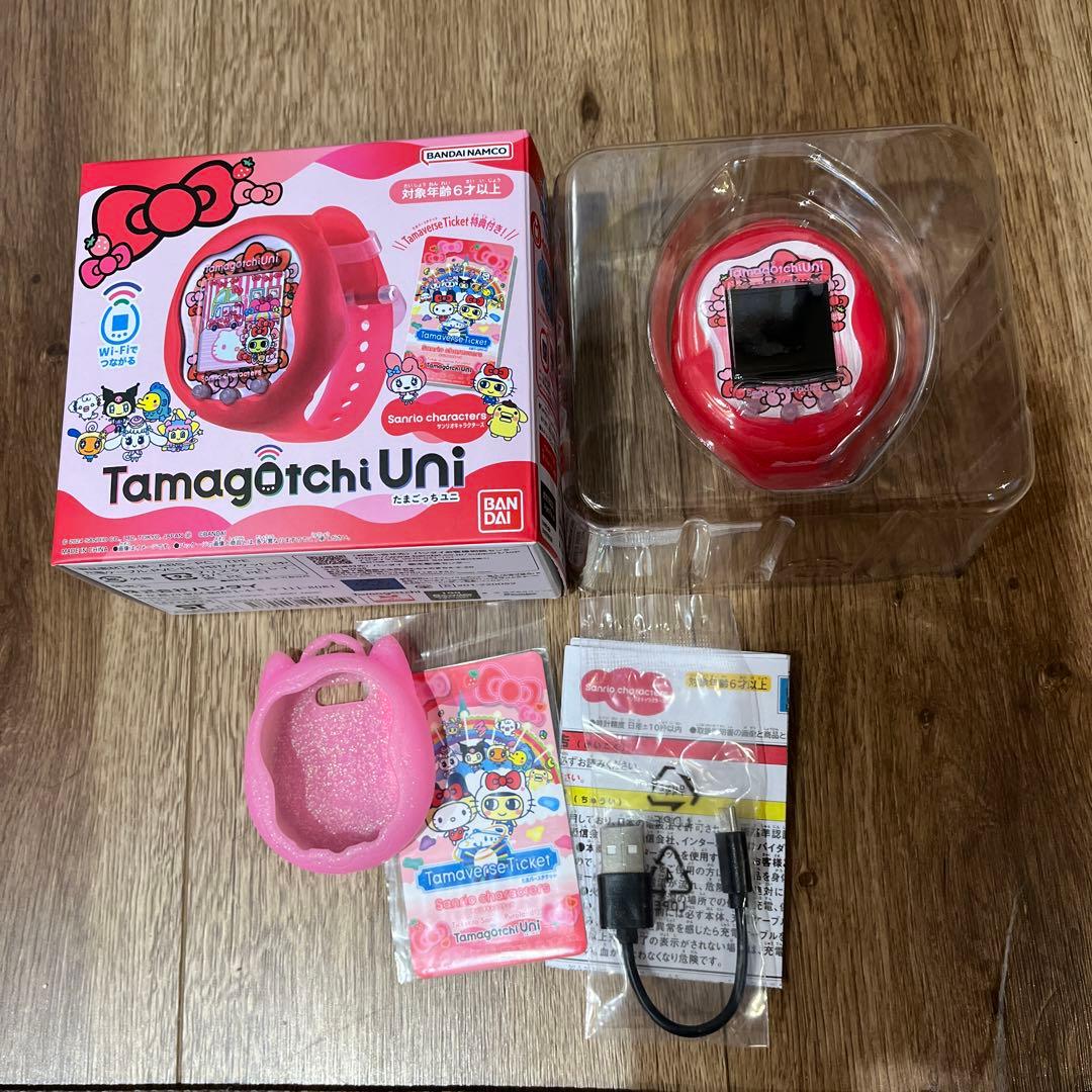 バンダイ Tamagotchi Uni たまごっちユニ　サンリオ Amazon.com: Tamagotchi UNI with Sanrio Characters, Virtual Pet Toy