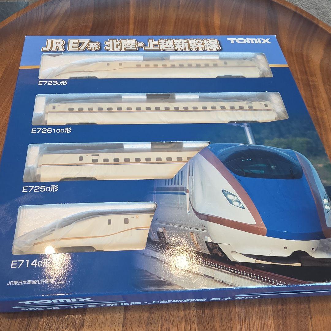 トミックス98530 E7系　北陸上越新幹線　基本セット　４両 JR E7系北陸・上越新幹線基本セット｜製品情報｜製品検索｜鉄道模型