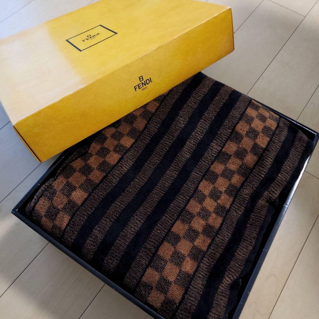 FENDI フェンディ 毛布 綿毛布 フェンディ 毛布 綿毛布 グレー - メルカリ