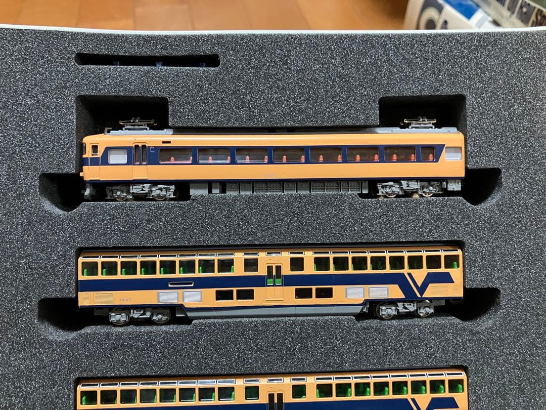 TOMIX 近畿日本鉄道30000系ビスタカー4両セット 98559 - メルカリ