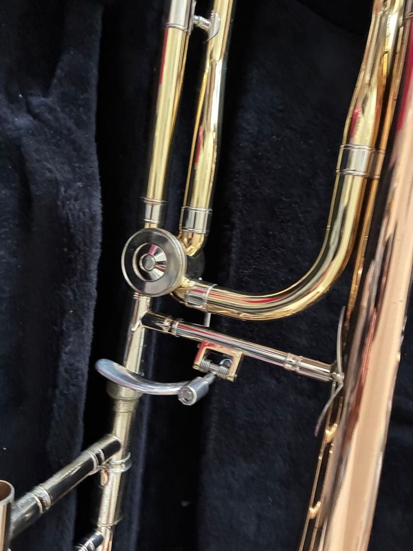 【値下げ中】C.G.CONN 88H オープンラップテナーバストロンボーン 本体