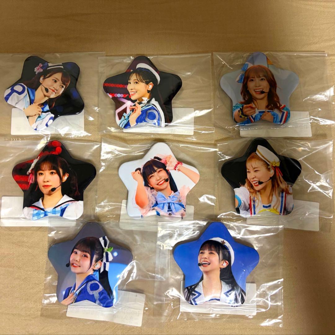 Aqours Collection R 星型缶バッジ 8種類セット - メルカリ