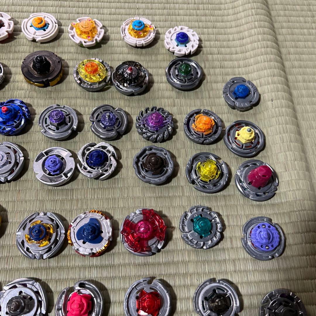 希少】メタルファイト ベイブレード 約70個 ランチャー 大量 まとめ