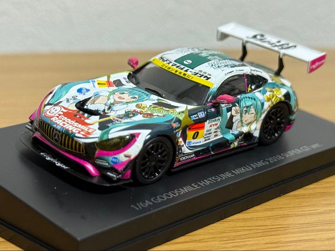 グッドスマイル 初音ミク AMG 2018 SUPER GT 1/64 ミニカー 1/64 グッドスマイル 初音ミク AMG 2018 SUPER GT ver.