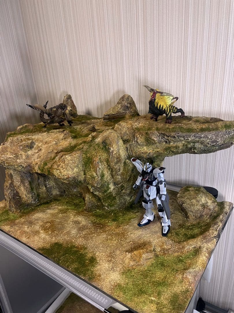 ジオラマベース 260203 岩場 ガンプラ モンハン Diorama 台座 - メルカリ