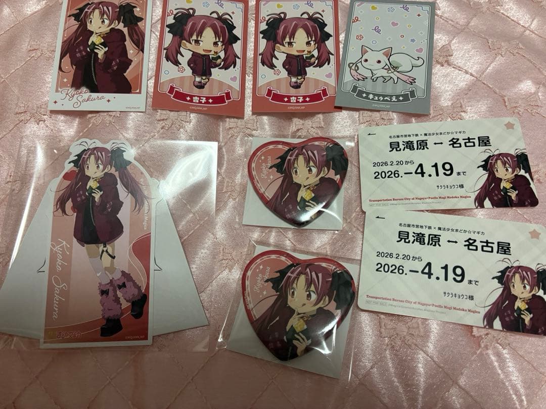 佐倉杏子 スタンディポップ カード ハート缶バッジ - メルカリ