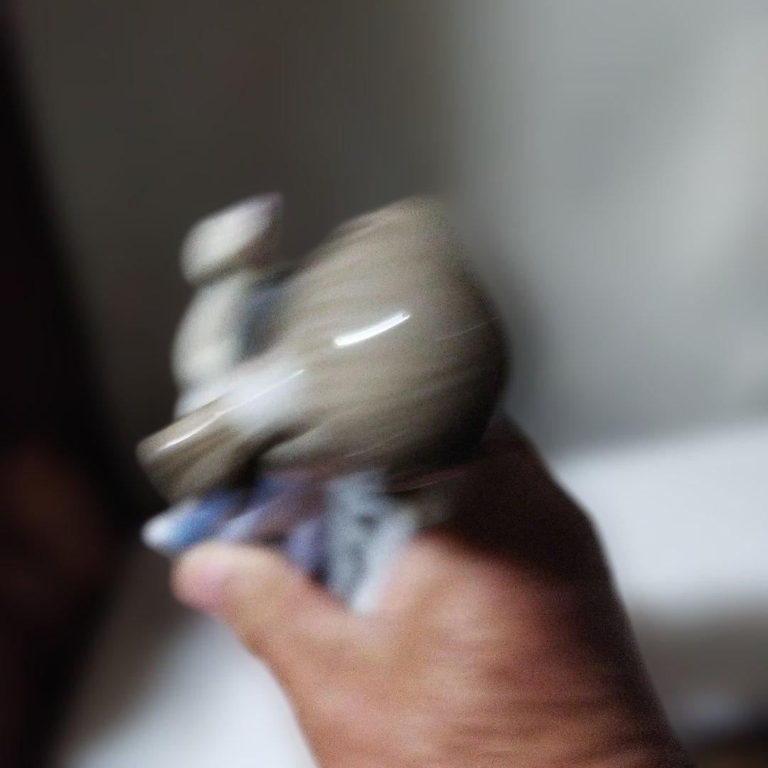 少女の陶器フィギュア 青いドレス