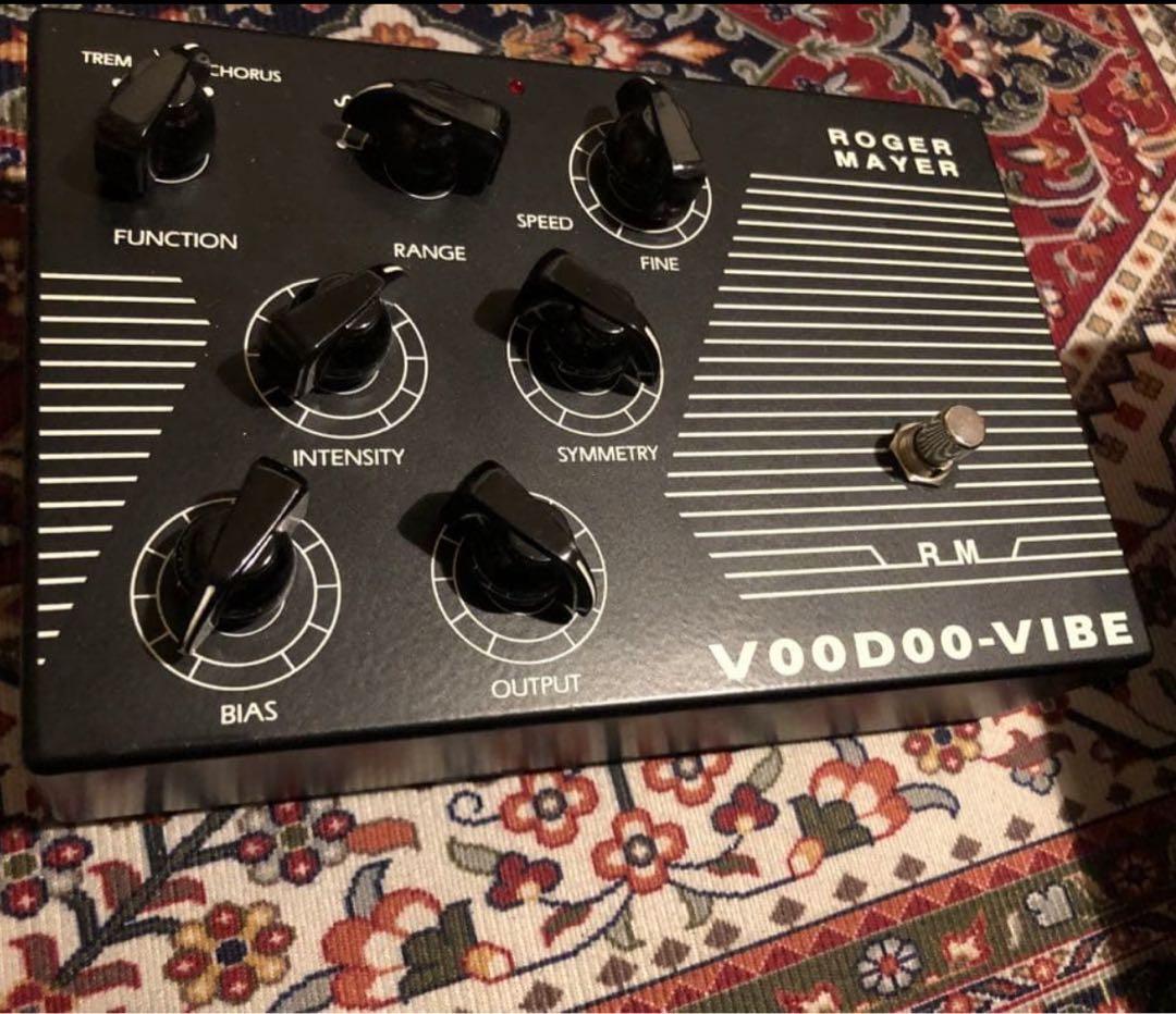 Roger Mayer Voodoo-Vibe トレモロ Voodoo-Vibe + Roger Mayer | ブードゥー・バイブ・プラス アナログ