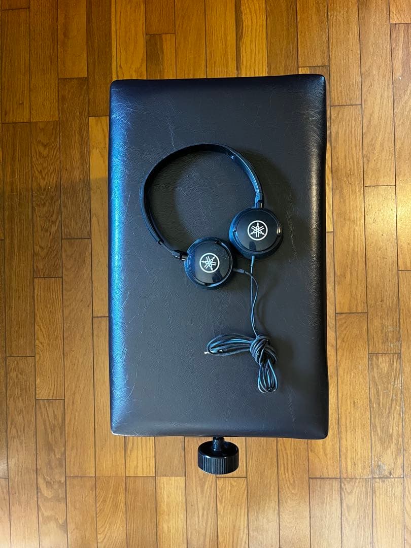 YAMAHA Clavinova CLP-675R ヘッドホン付き