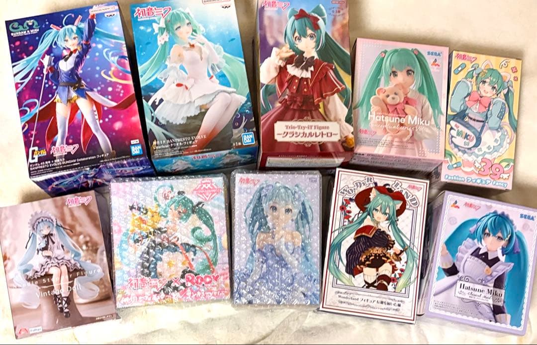 初音ミクフィギュアまとめ売り10点 - メルカリ