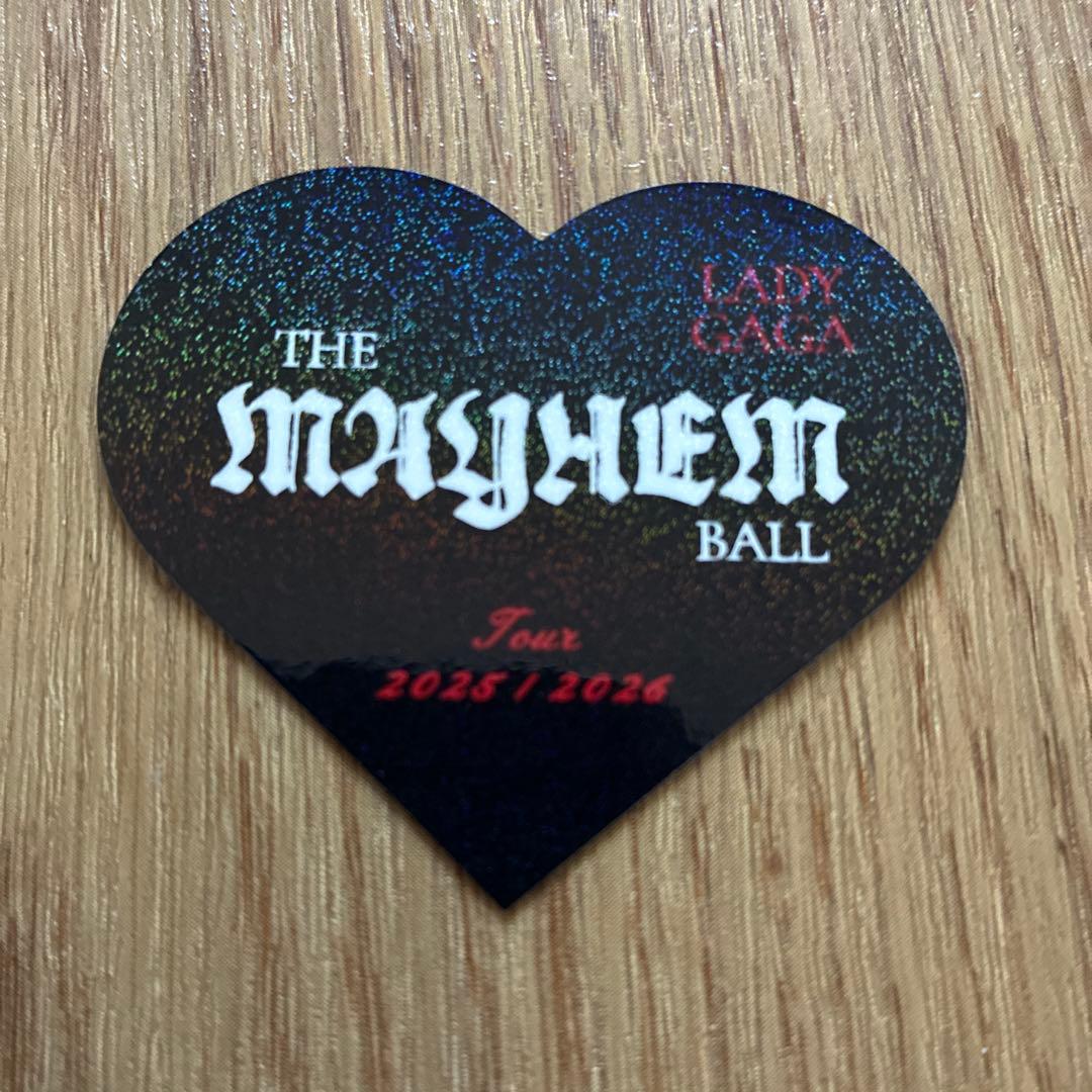レディー・ガガ MAYHEM BALL オリジナルハート型ホログラムステッカー