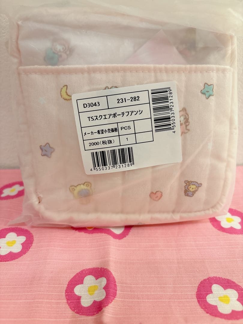 新品】サンリオ キキララ ♡ ふわふわファンシー スクエアポーチ