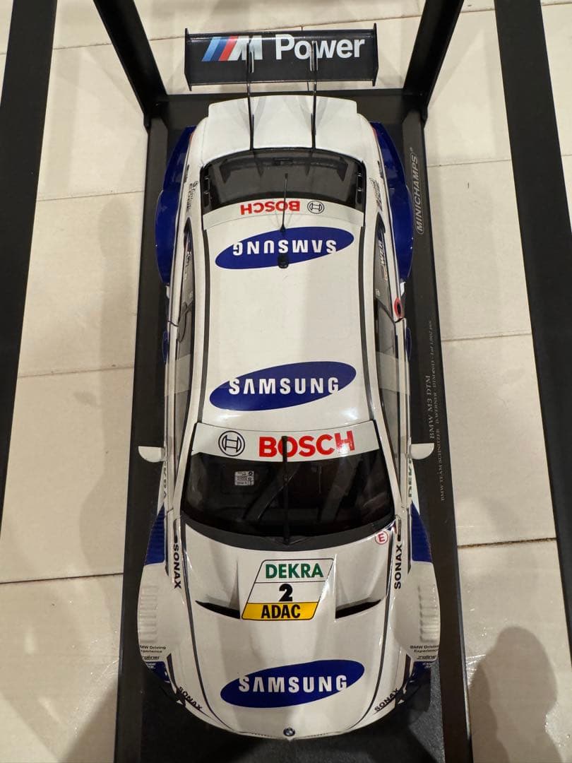 BMW M3 E92 DTM 2013 シュナイツァー ミニチャンプス 1/18 - メルカリ