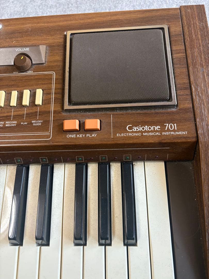 CASIOTONE CT-701 電子ピアノ 61鍵 - メルカリ