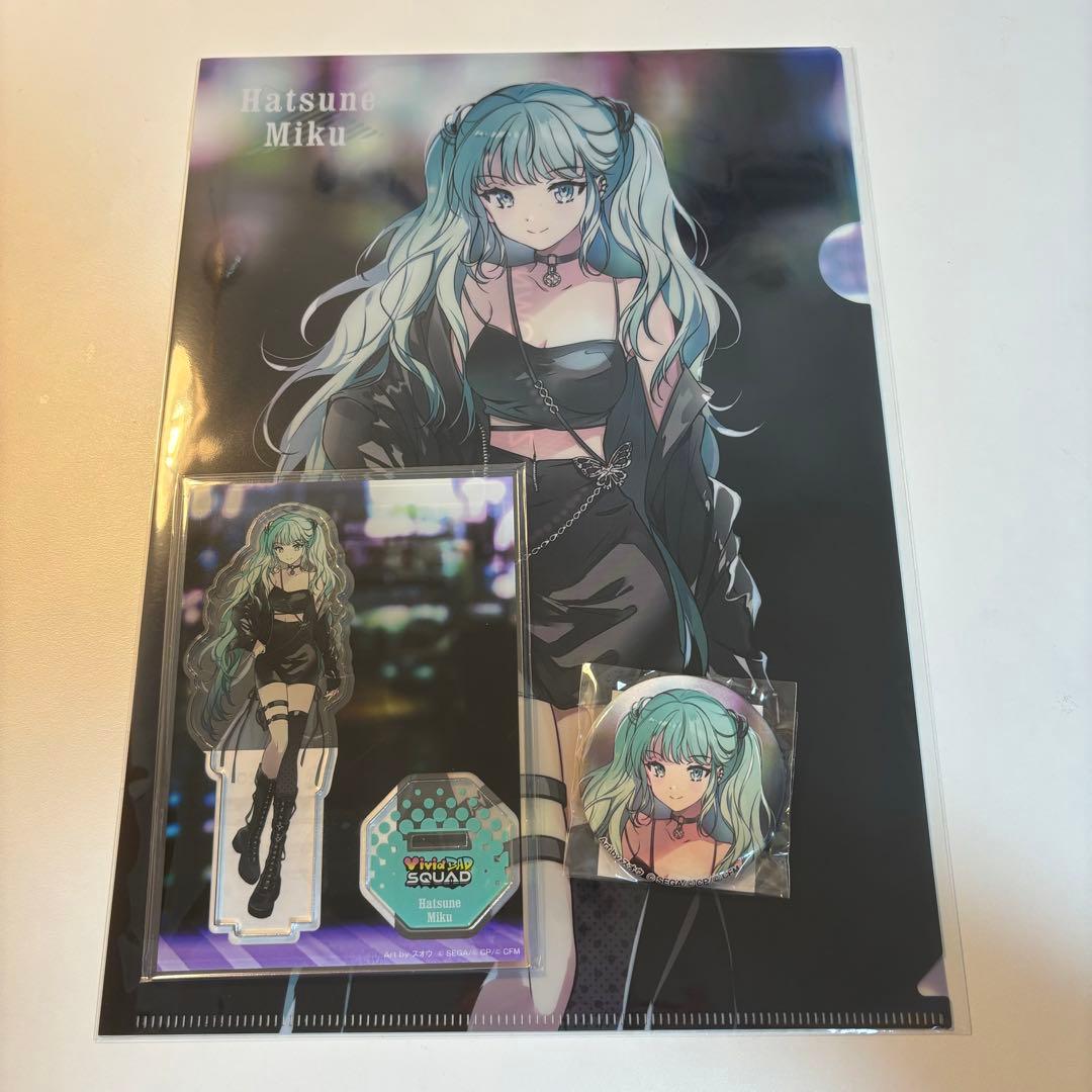 ZOZOTOWN プロセカ 初音ミク 缶バッジ アクリルスタンド クリア
