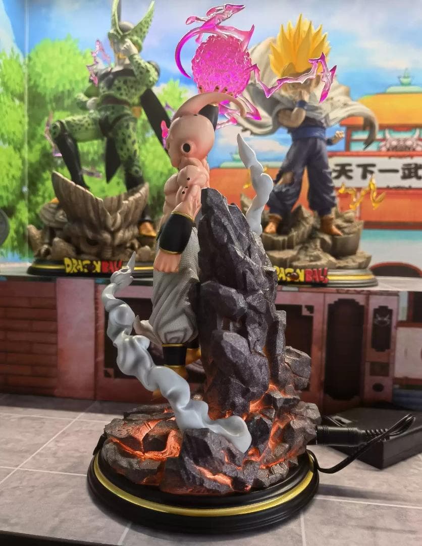 ドラゴンボール ベジータ VS 魔人ブウ 彫刻フィギュア ガレージキット