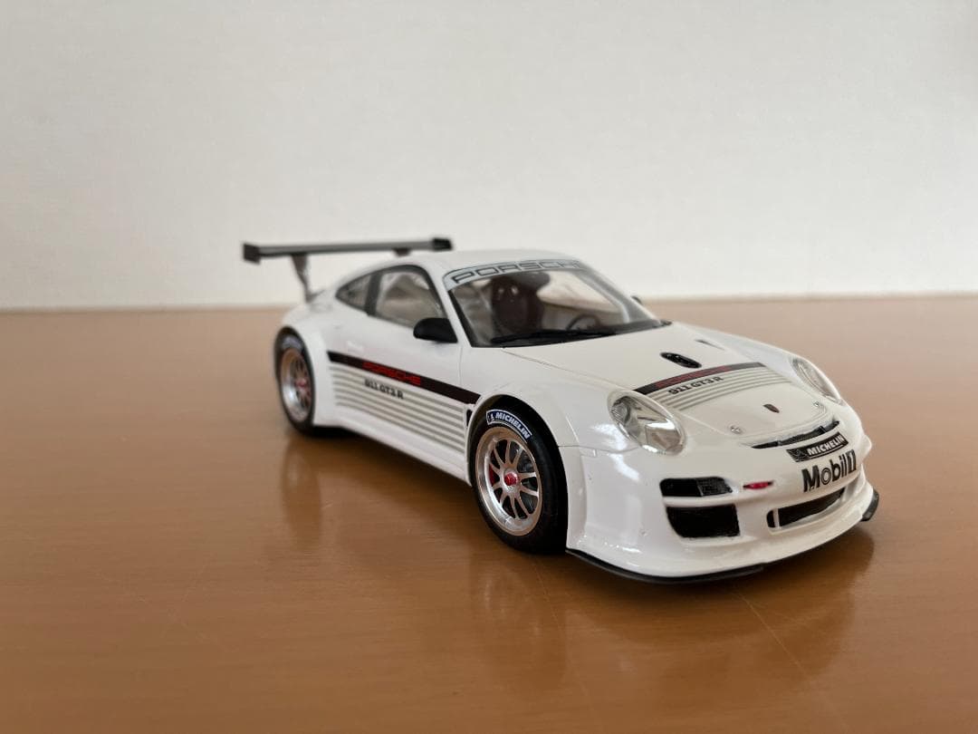 組立完成品】フジミ1/24ポルシェ911GT3R(type 997) - メルカリ