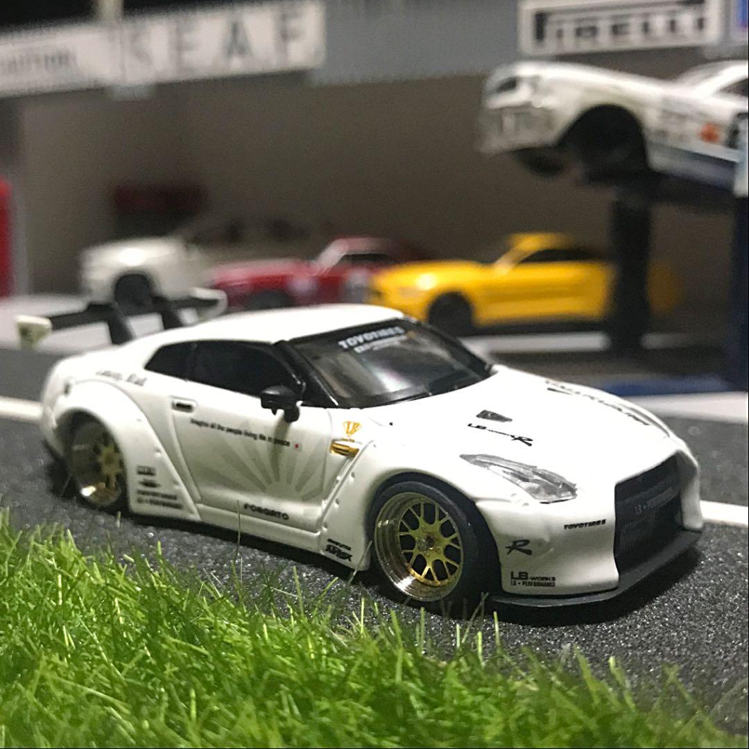 リバティーウォーク 1/64 LB ホワイト ゴールドホイール 深リム
