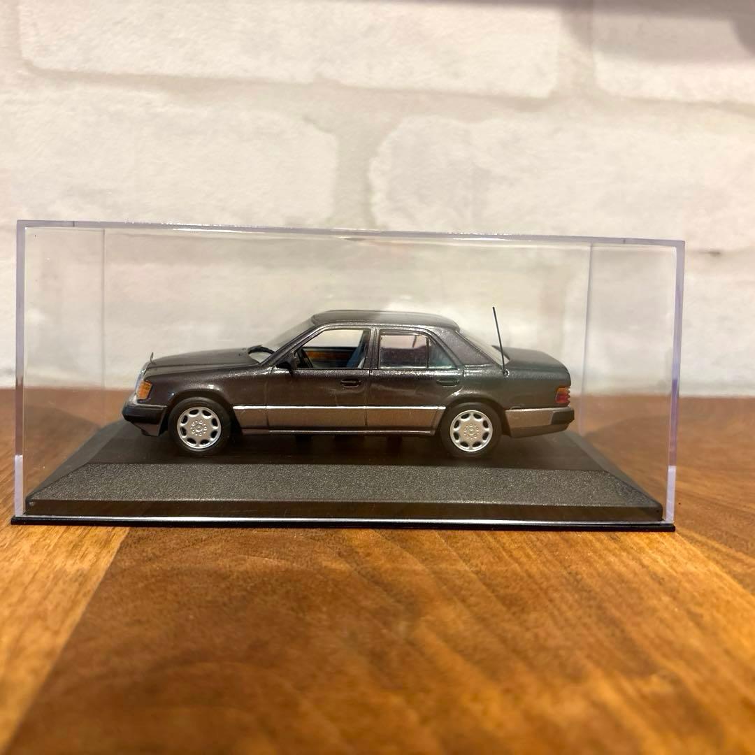 MINICHAMPS Mercedes Benz 400E V8 ミニカー MINICHAMPS Mercedes 400