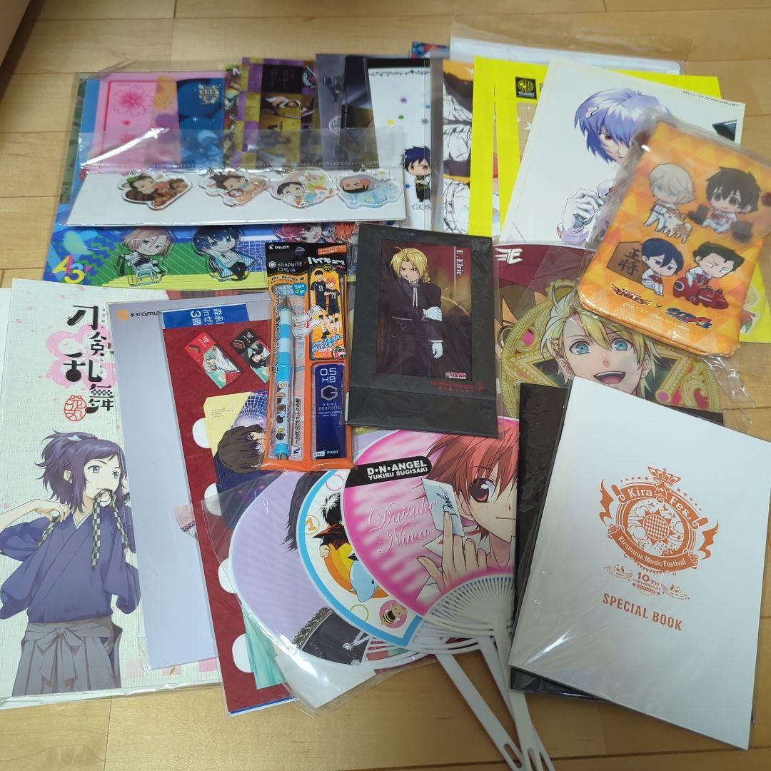 ノンジャンル まとめ売り 大量 アニメ 声優 2.5 グッズ セット - メルカリ