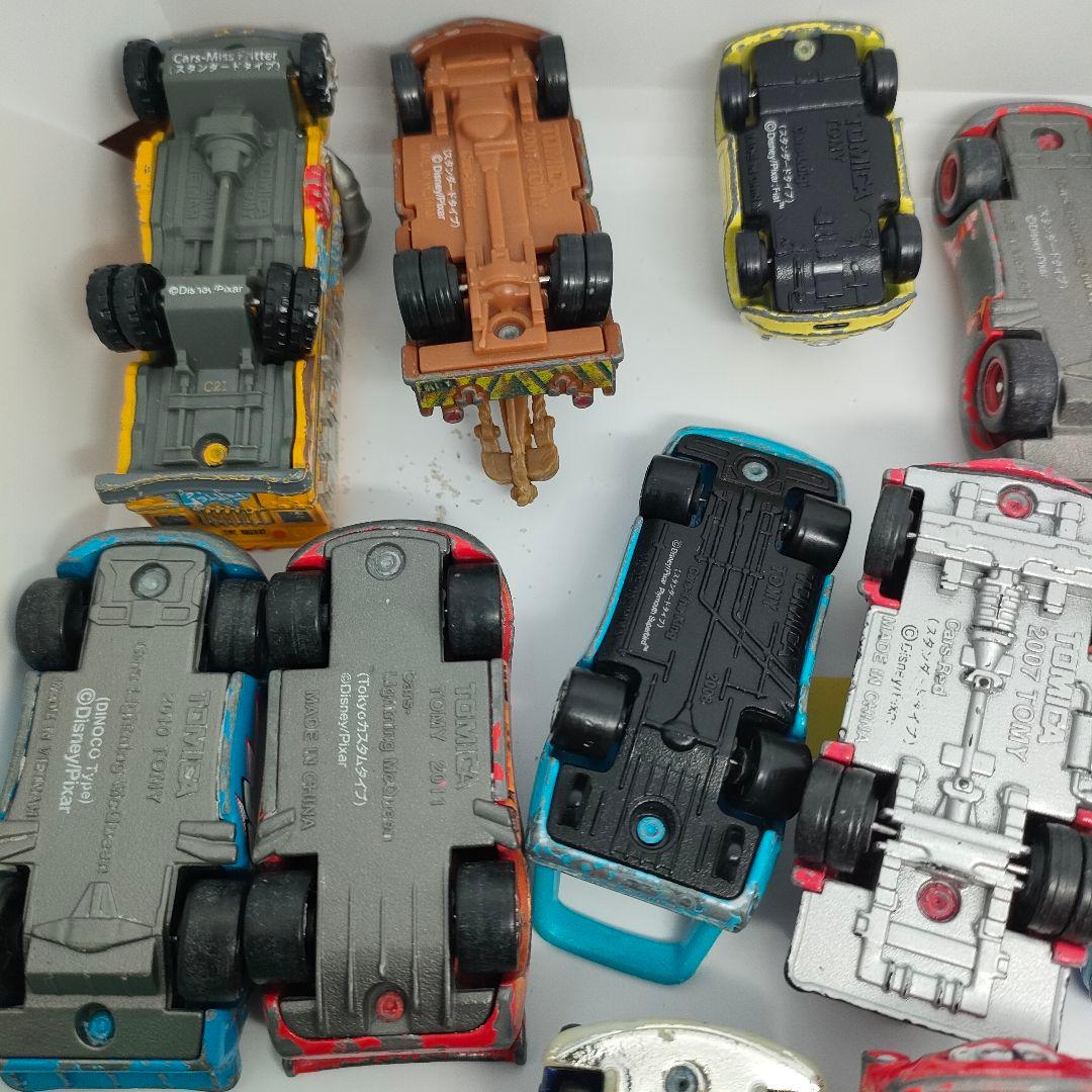 14 カーズ トミカ 20台 まとめ売り - メルカリ