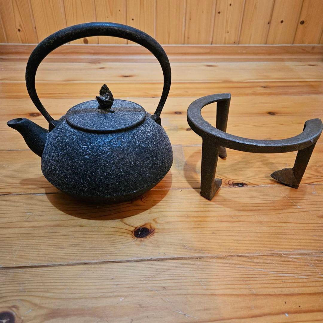 メルカリ市！！！】囲炉裏 鉄茶瓶付 レトロ 欅 - メルカリ