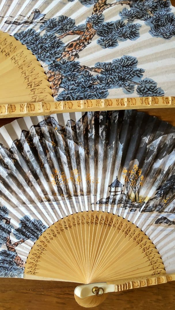 人見友紀 伝説の逃亡画家 日本画 飾り扇 扇子 山水画