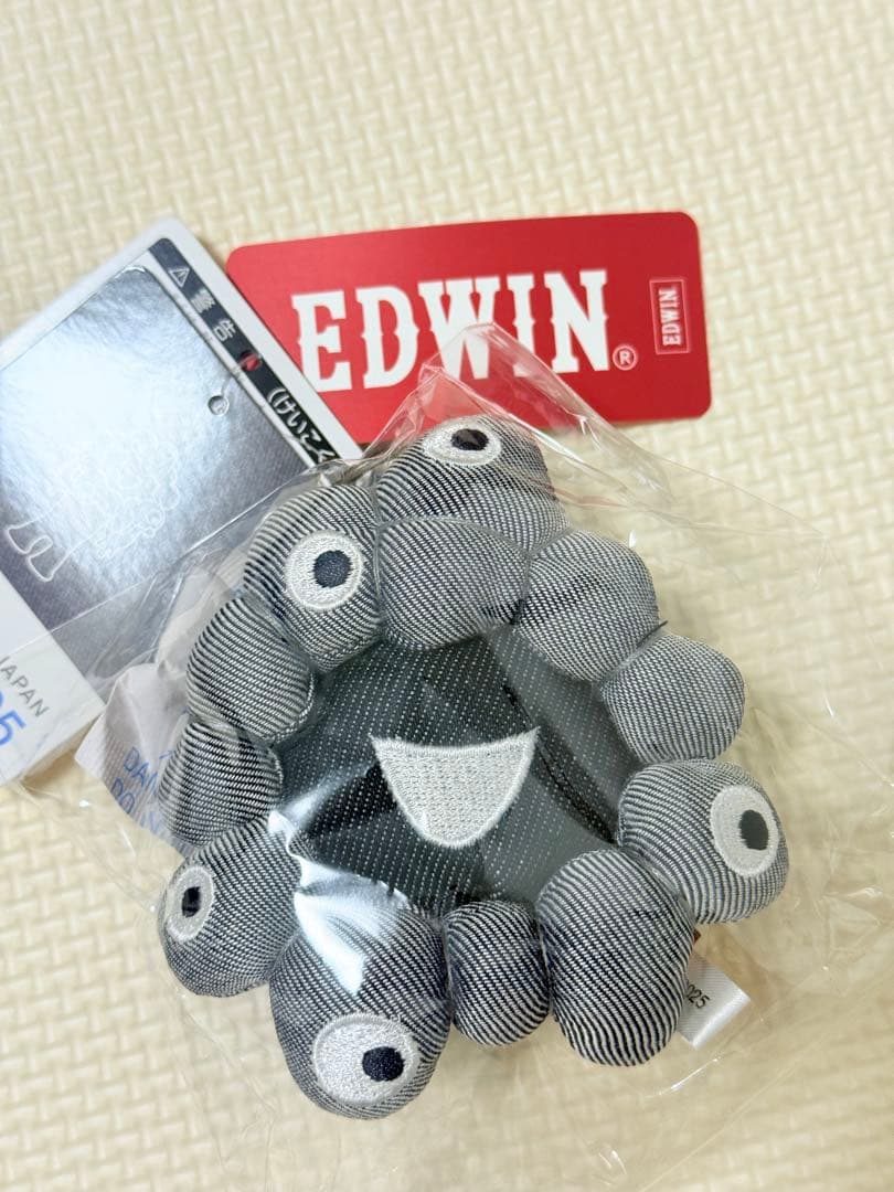 エドウィン EDWIN フェイスマスコット／カラビナ 黒ミャクミャク EXPO