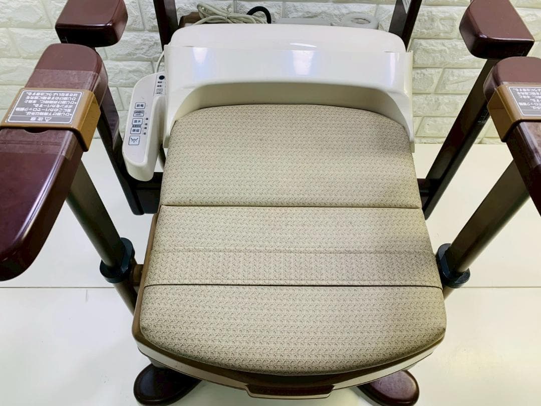 225Z 介護用温水洗浄便座付ポータブルトイレ Panasonic 送料込 - メルカリ