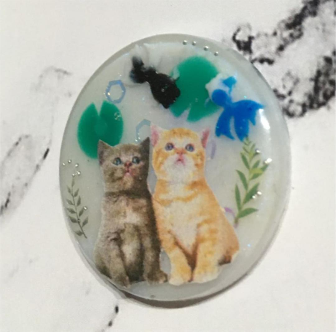レジンヘアゴム、猫ちゃんと3D金魚・再販不可 レジンヘアゴム、金魚と