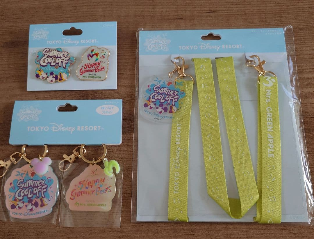ディズニー　サマークールオフ　Mrs. GREEN APPLE　ストラップ　キー ディズニー、Mrs. GREEN APPLEコラボ「サマー・クールオフ」グッズを7