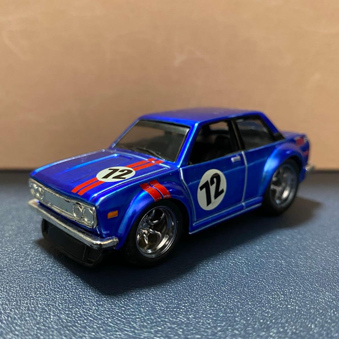メイスト 1972 Datsun 510 ブルー ダイキャスト　ミニカー Tarmac 1/64 DATSUN 510 BLUE BIRD Die Cast Model Car -BLUE-