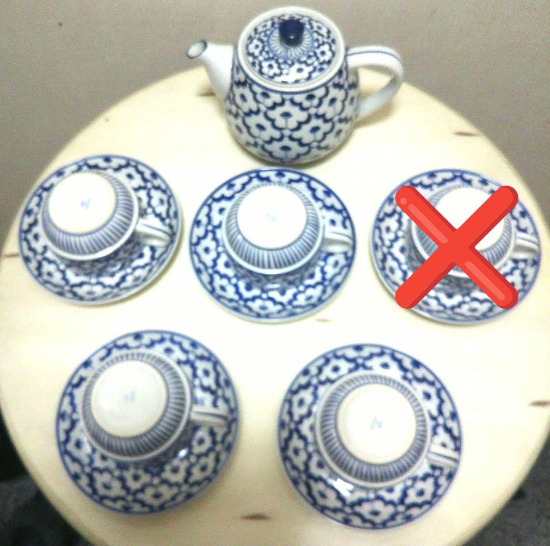 ☆新品未使用☆タイ青白陶器パイナップル柄ティーポット ティーカップ