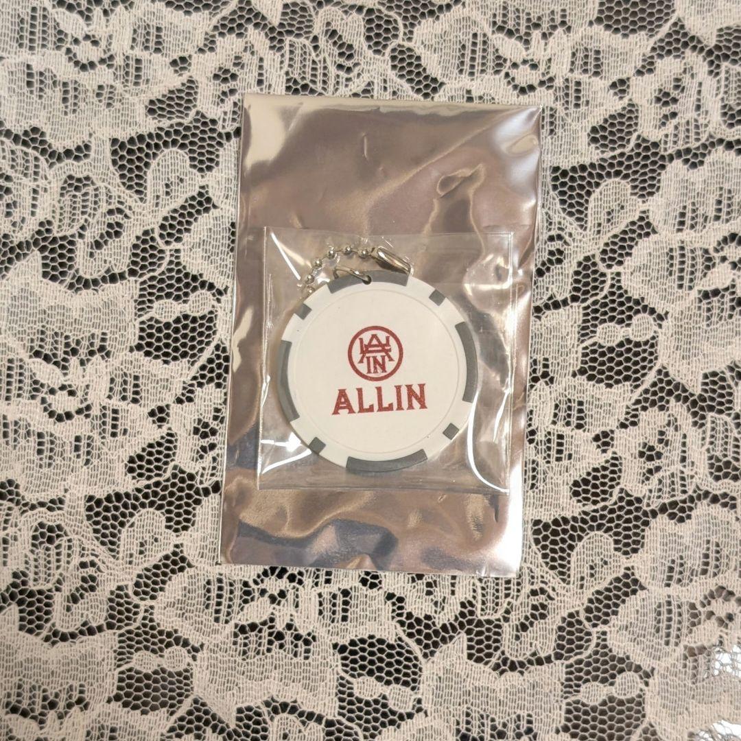O-MENZ ALLIN カジノチップキーホルダー - メルカリ