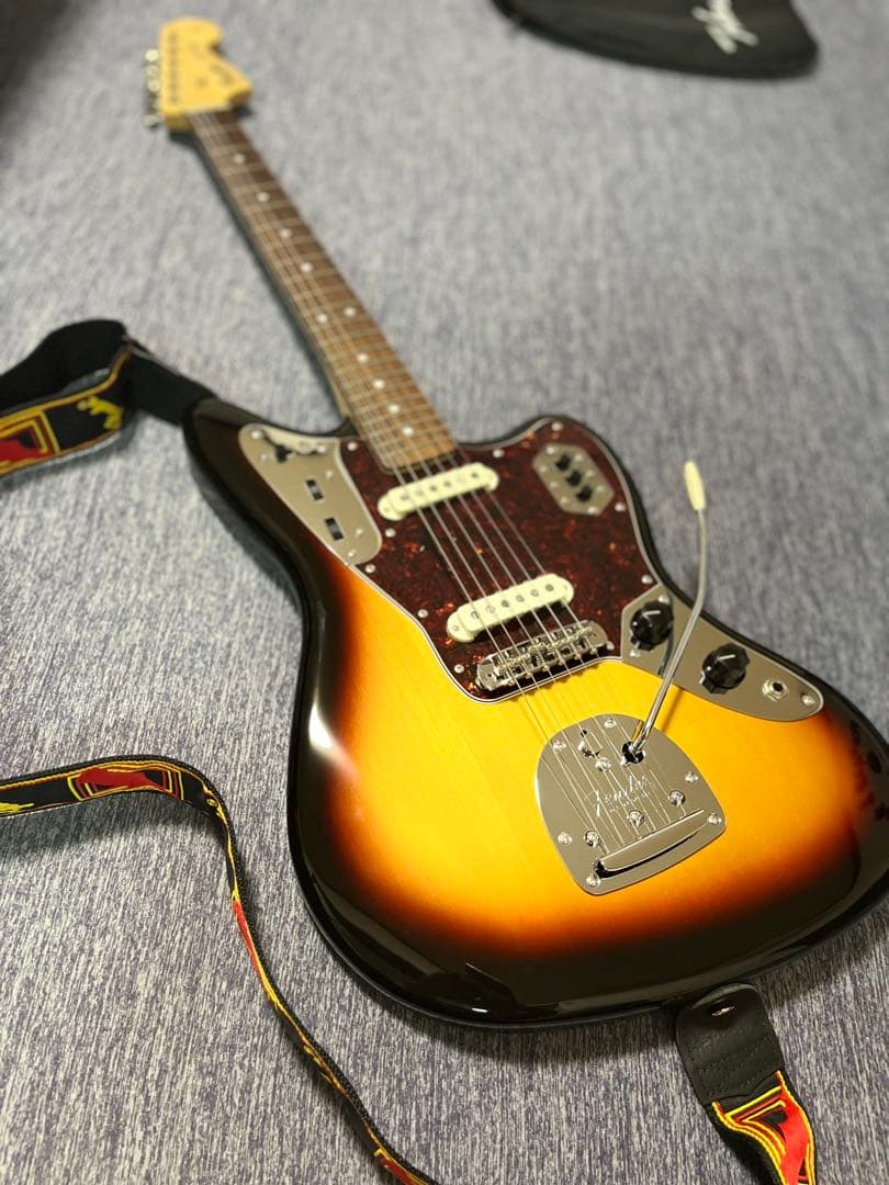 ギター FenderMadeinJapan Traditional60s Jaguar Fender / Made in Japan Traditional 60s Jaguar Rosewood Fingerboard