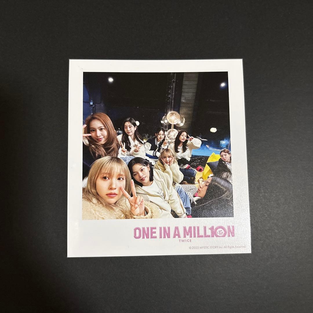 TWICE 映画 入場者特典 第3弾 ONE IN A MILL10N - メルカリ