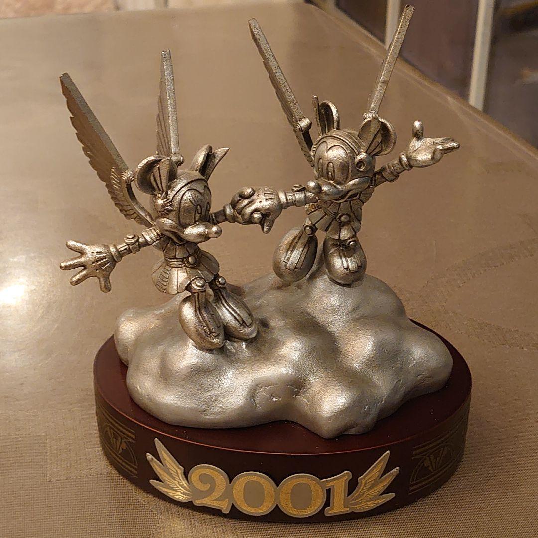 レア　ディズニー　ミレニアム　2001　ミッキー&ミニー　フィギュアリン　限定品 ディズニー ミッキー ミニー フィギュアリン フィギュア 東京
