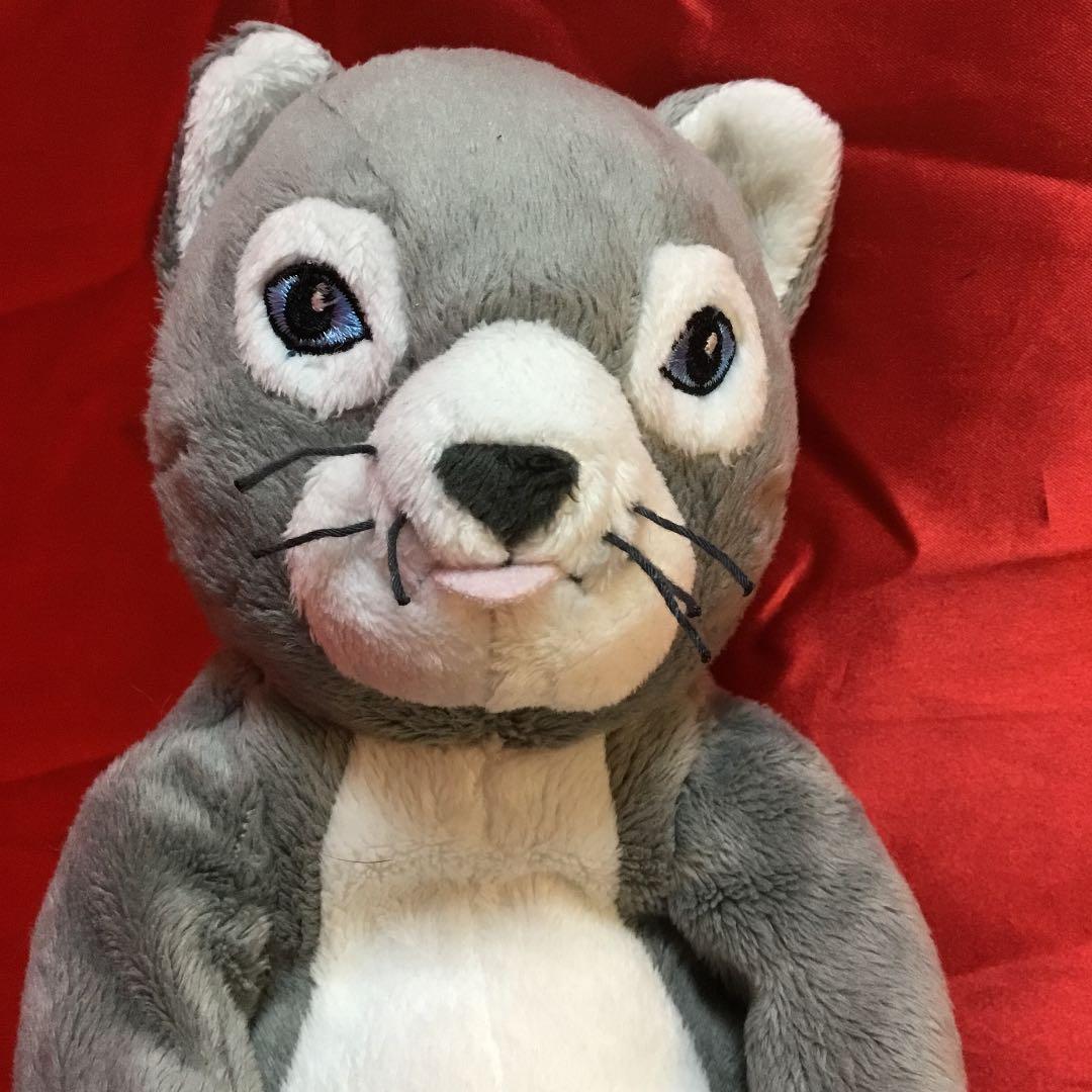 ヒグチユウコさんのせかいいちのねこ に出てくるねこのぬいぐるみ