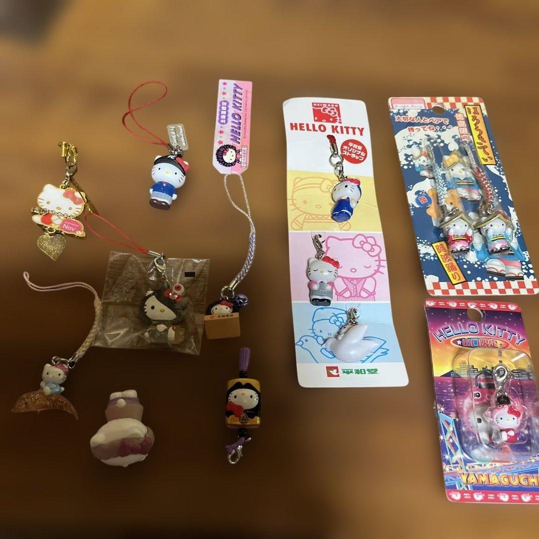 激レア平和堂キティ　ハローキティ ストラップ　チャームセット ハローキティのストラップチャームは着けているだけで存在感大
